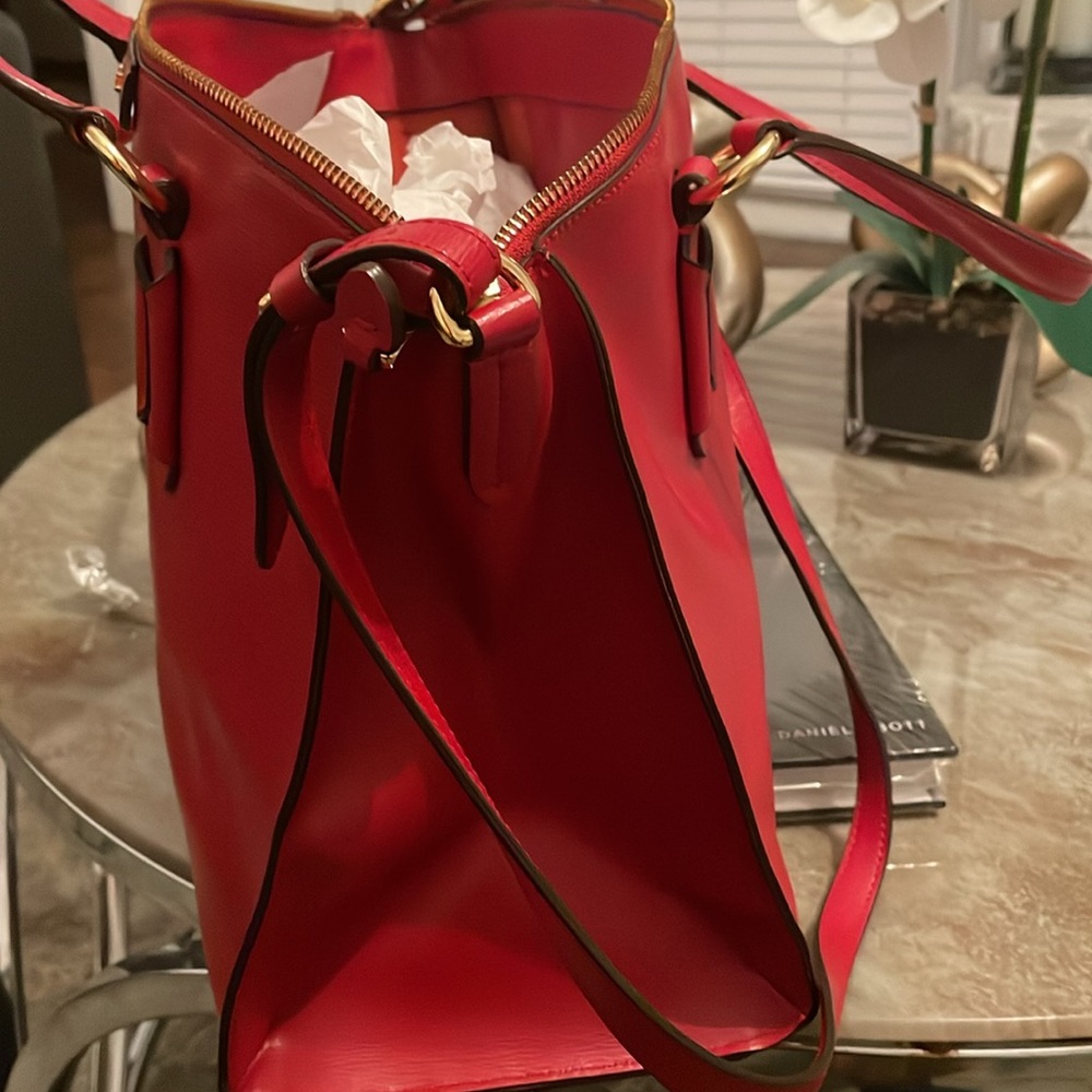 Shoulder Bag - Picture 3 of 4